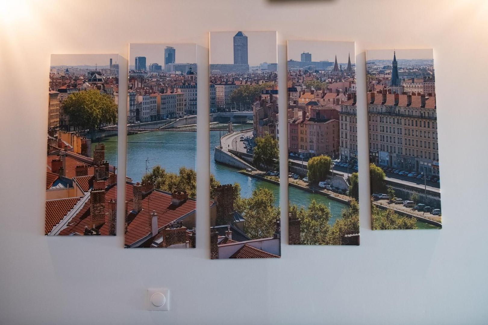 Soyeux - Superbe Canut Quai De Saone Lione Esterno foto